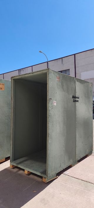 Contenedor de madera para mudanzas o trastero