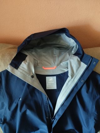 Chaqueta Mammut impermeable
