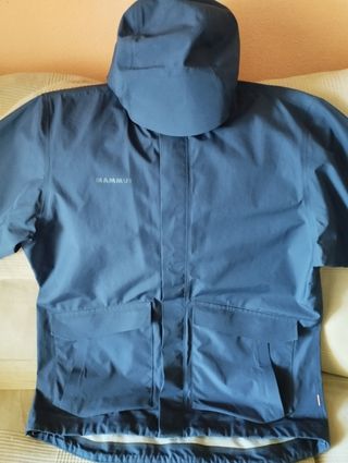 Chaqueta Mammut impermeable