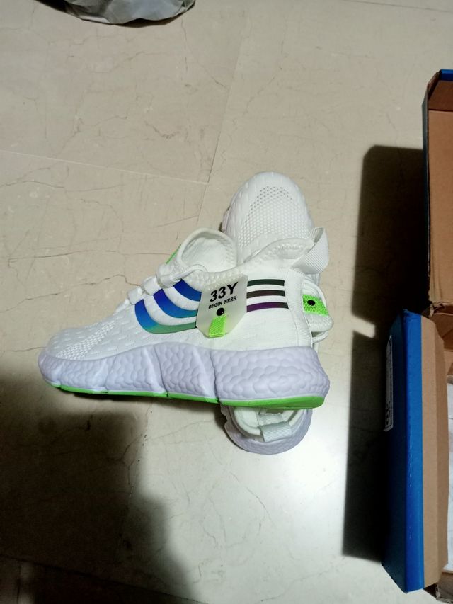 Zapatillas deportivas blancas 33Y