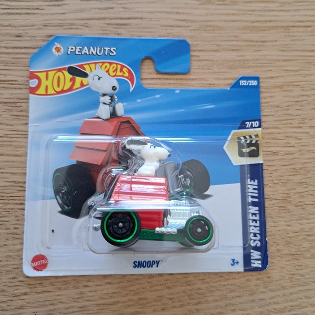 HotWheels Snoopy Peanuts 132/250