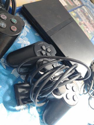 PS2 (PlayStation 2) con juegos