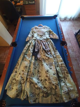 Vestido Fallera: Verde & Plata