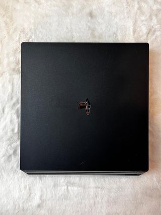  PS4 Pro 1TB + 2 Controller + 3giochi + HDMI 8K 