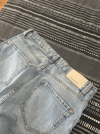 PANTALON DE STRADIVARIUS D98