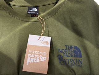 The North Face. Camiseta manga larga Talla M 