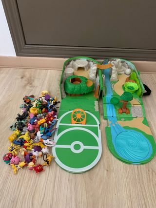Mochila Pokémon + Figuras + Bolsa con asas