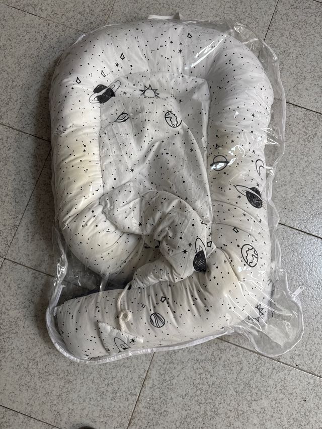 Cuna nido bebé - espacial