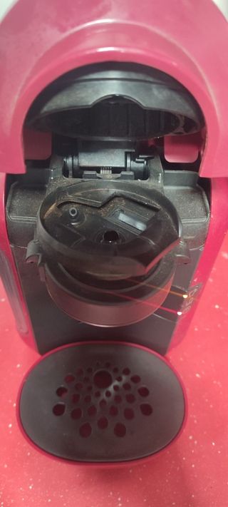 Cafetera cápsulas roja