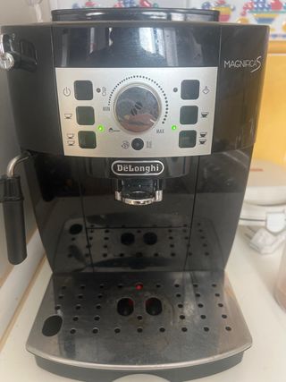 Cafetera DeLonghi MagnificaS