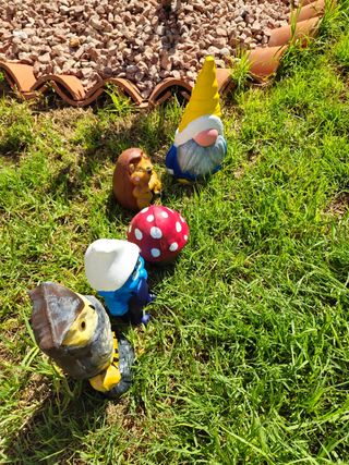 5 Figuras Jardín: Gnomo, Pitufo, etc.