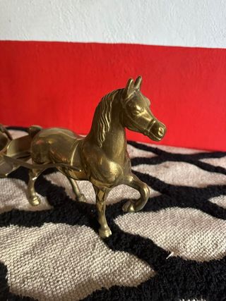 Carruaje bronce caballo