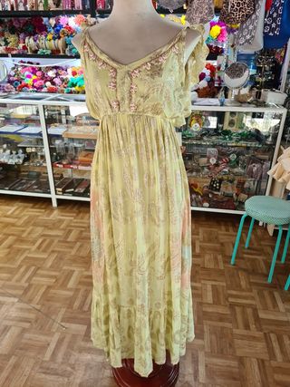 Vestido dorado brillante