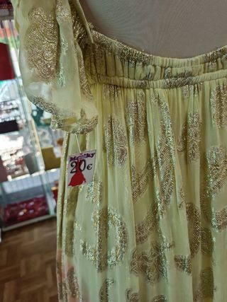 Vestido dorado brillante