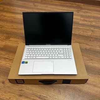 ASUS Vivobook 16X i5-1250 Gris con Windows 11 pro