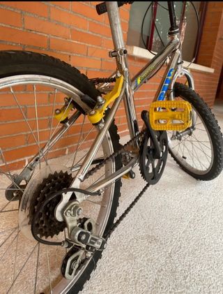 Bicicleta de 20 pulgadas de montaña con marchas