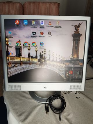 Monitor HP 19" con altavoces, incorporado