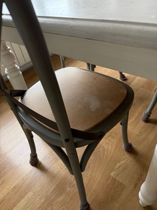 Mesa comedor + 4 sillas