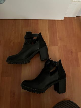 Botines Zara negros - tacón