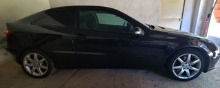 Mercedes-Benz Clase C 2005