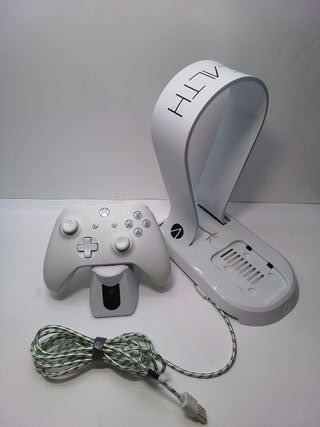 Supporto per la ricarica del controller Xbox Stealth