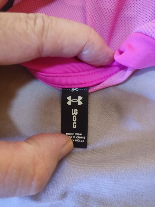 Top deportivo mujer under armour rosa