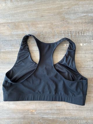 Top deportivo Oysho negro - XL