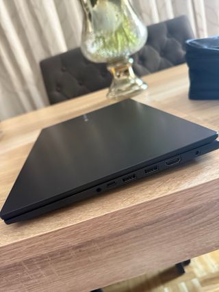 Asus Vivobook 14" F1404Z i7