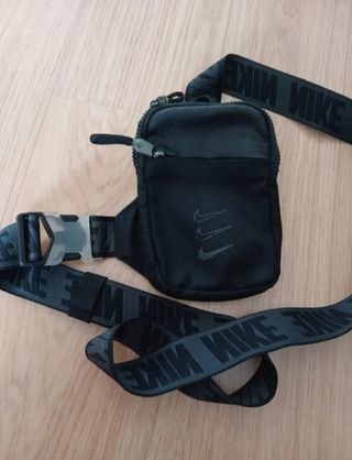 Bandolera Nike negra - riñonera