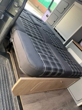 Volkswagen Transporter T5 2004 camperizada