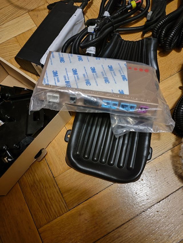 Apertura automática capó Tesla Model 3