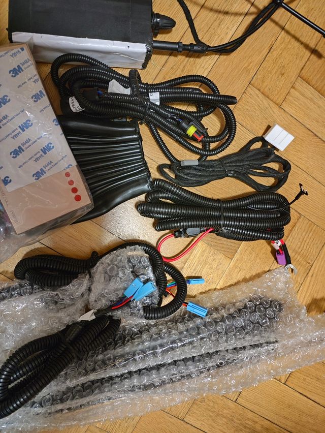 Apertura automática capó Tesla Model 3