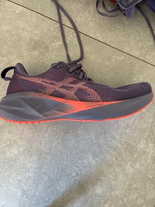 Zapatillas Asics Novablast 5 - Rosa/Morado