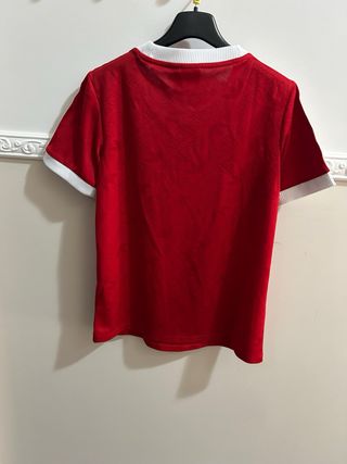 Maglietta Adidas rossa a righe bianche