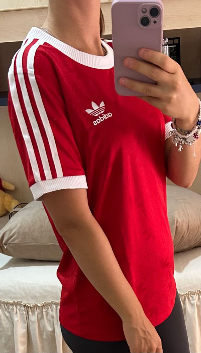 Maglietta Adidas rossa a righe bianche