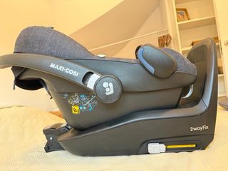Maxi-Cosi: silla coche + isofix + adaptador