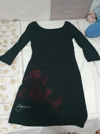 Vestido Desigual negro-rojo T-S
