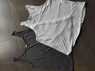 2 Camisetas Tirantes - Blanco y Negro