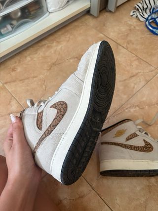 Zapatillas Air Jordan 1 Mid SE Brown Elephant