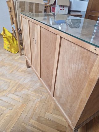Cómoda antigua de madera