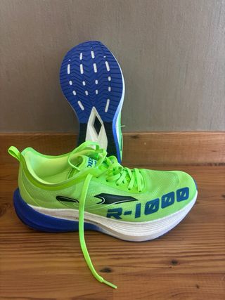 Zapatillas Joma R-1000 verdes - carbono