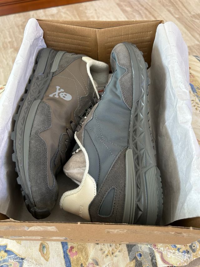 Zapatillas SCALPERS grises y marrones