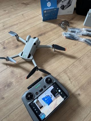Combo DJI Mini 4 Pro Fly More