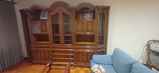 Muebles salón madera - vitrina
