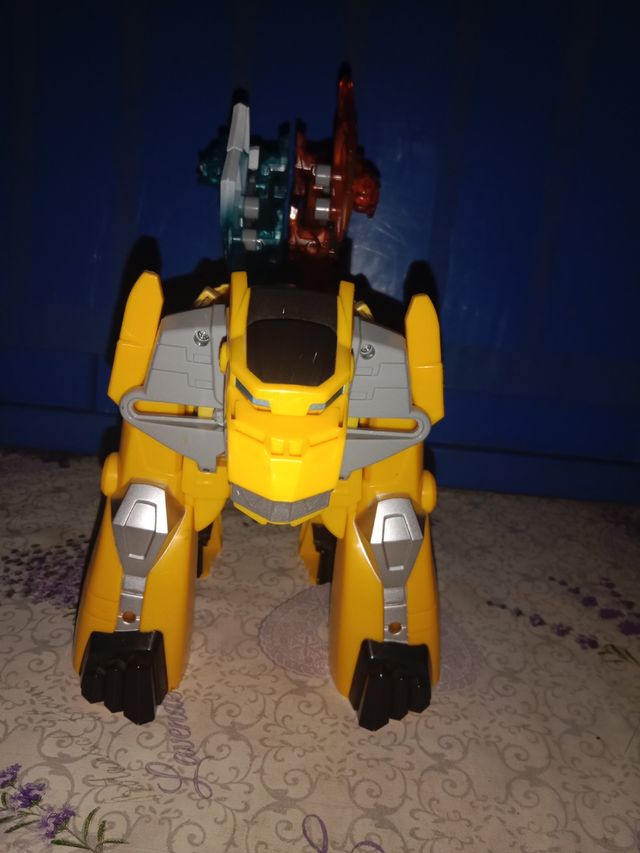TRANSFORMERS Bumblebee Hasbro