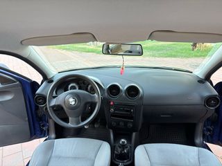 SEAT Ibiza 2004