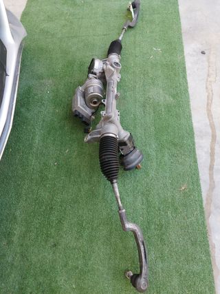 Dirección asistida Mercedes GLA