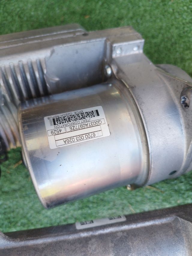 Dirección asistida Mercedes GLA