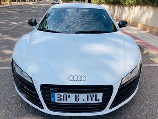 Audi R8 Escapes Capristo 