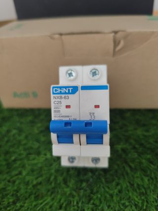 Interruptor automático CHNT NXB-63 C25 2P